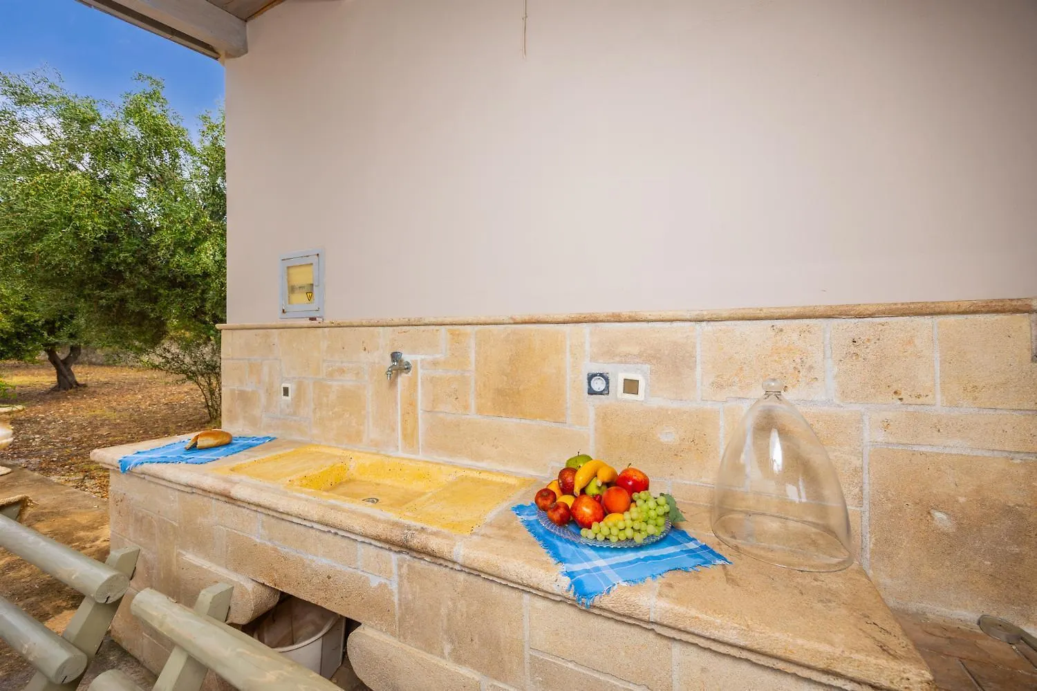 Villa Pomegranate Tree Katelios